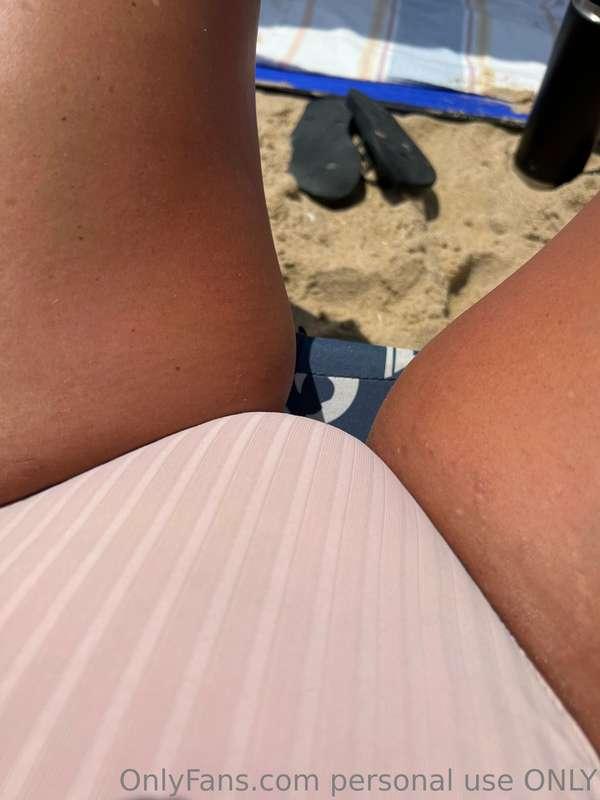 Come put your face in mommy’s juicy pusy and let me cum all ..