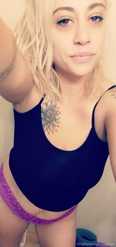 Wanna see it all? Unlock to see these sexy breasts ??? I sur..