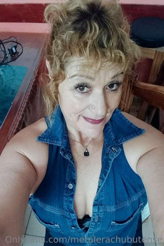Buenas tardes gente de only fans!!! Buen domingo para todos ..
