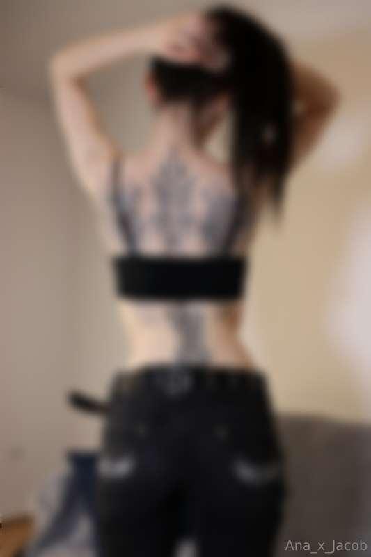 Unblurred versions can be found on my VIP page-Les versions ..