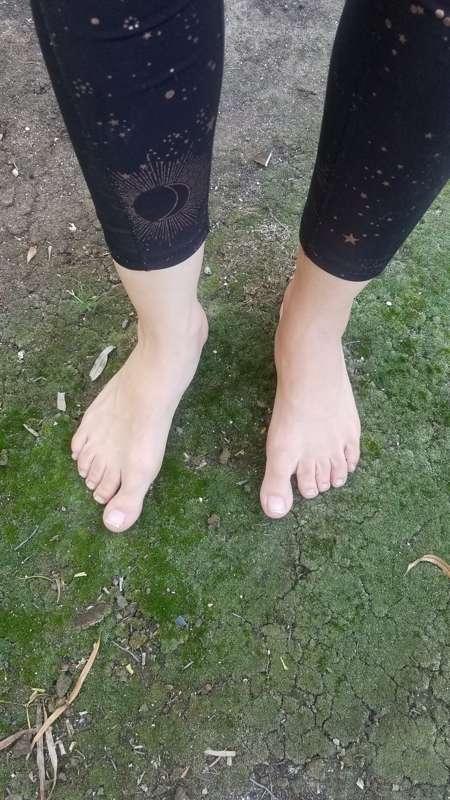 Did my first paid tarot reading today and it felt exciting a..