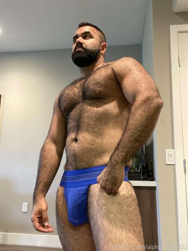 SWIPE to see what Daddy’s got for you 😈

“Like” if u can tak..