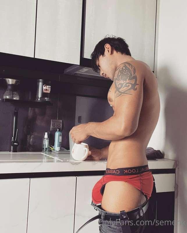 Good coffee makes you fall in love😀😜😎😎🫦💋👅