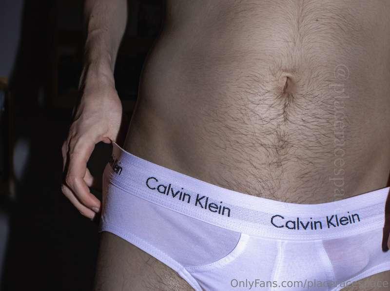 whitey tighties…lefty loosies?
