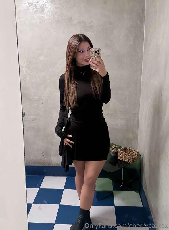 You don’t need to see more to know who’s in charge 🖤