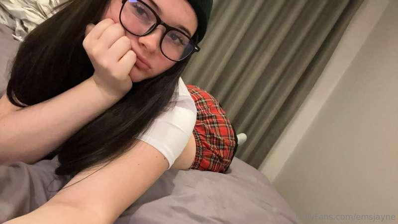 heyy! plz talk to me i’m bored ☺️
