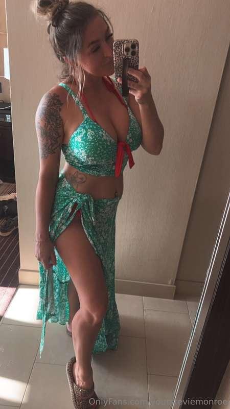 🚨 BUNDLE DEAL IN YOUR MESSAGE 🚨 I’m deleting at midnight so ..