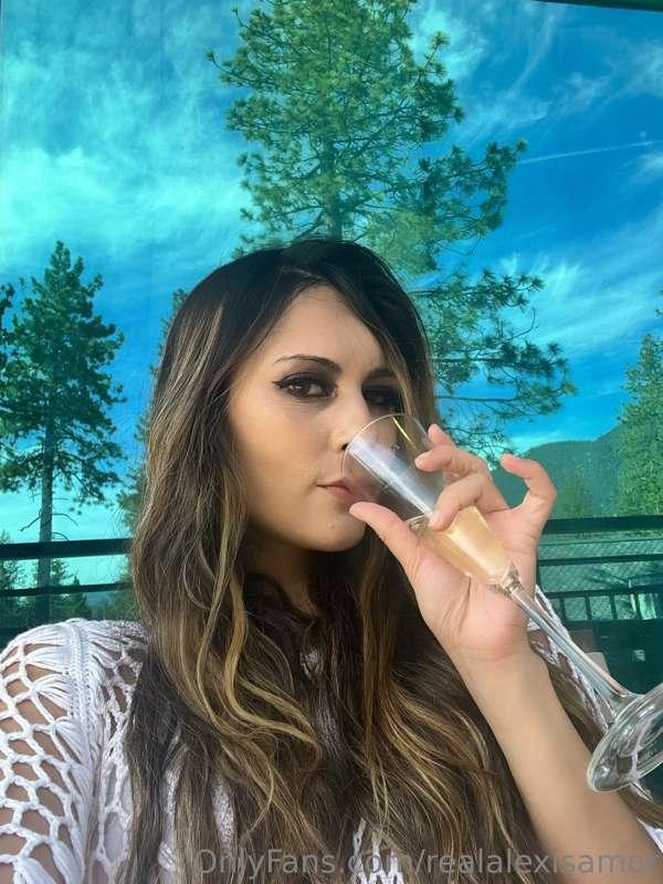 When you can’t find happiness, drink wine 🍷