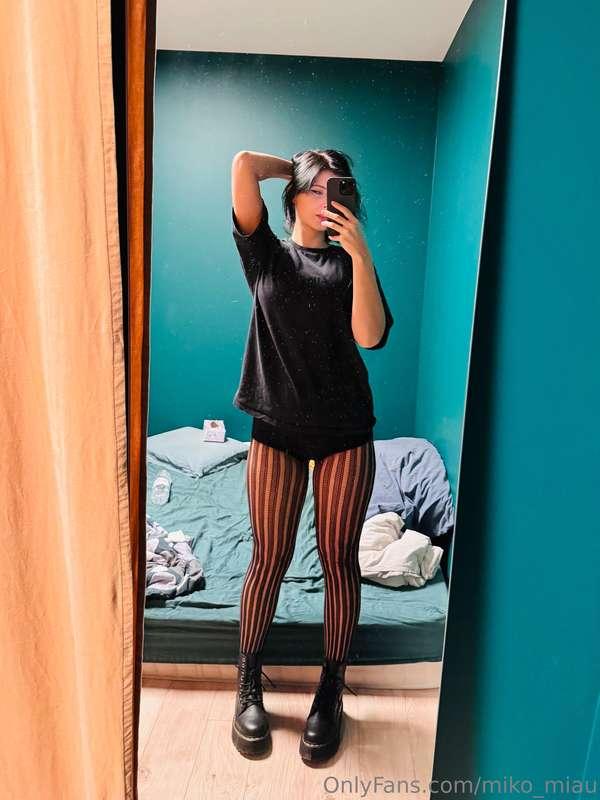 Do you like my pantyhose? 😏Love,Miko 😚