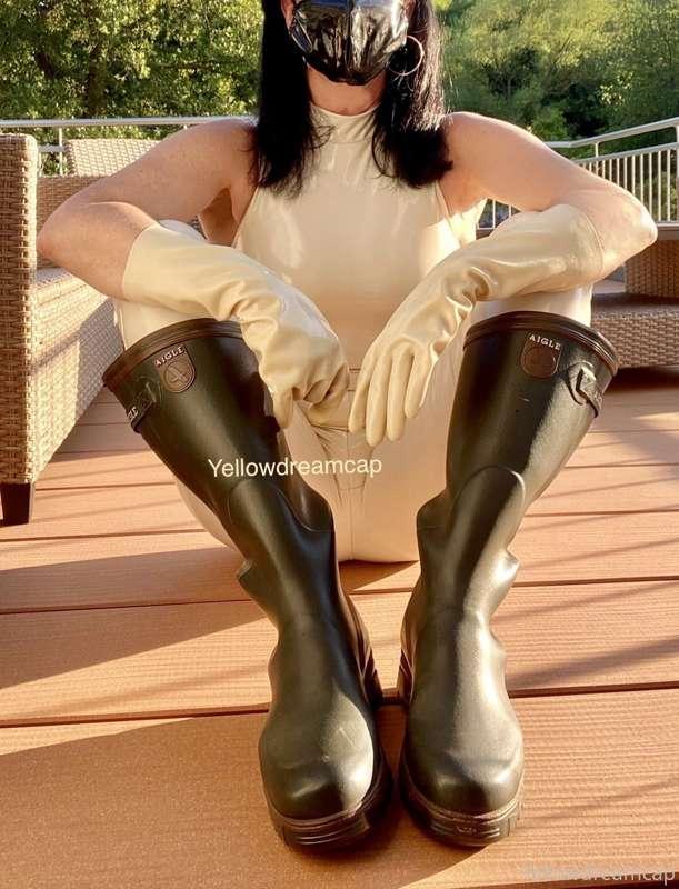 Aigle boots… so nice with “sweety sweaty“ feet