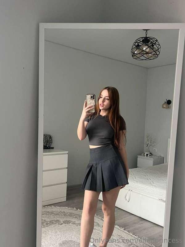 The main question for today...what suits me better? Be my ju..