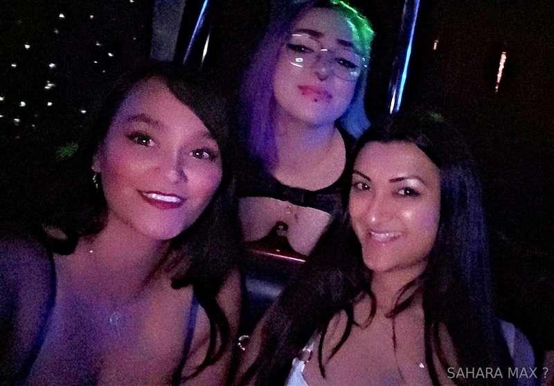 Me and my gf's. We a fun time 😉