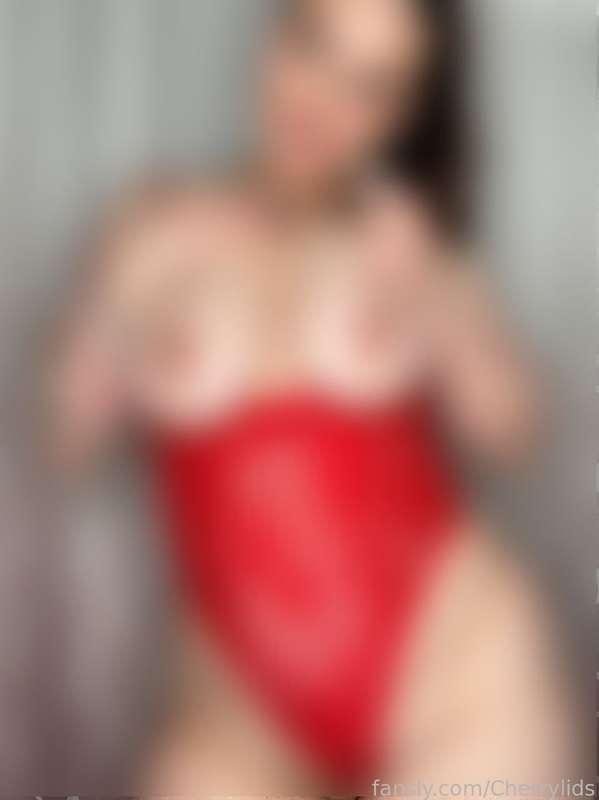 Let's celebrate Titty Tuesday!🍒🍒❤️


#bbw #mommy #milf #pawg #tits #boobs #bodysuit #ittytuesday 