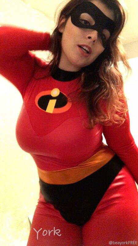 [10:10] Today's video is incredible; Mrs. Incredible. Here I..