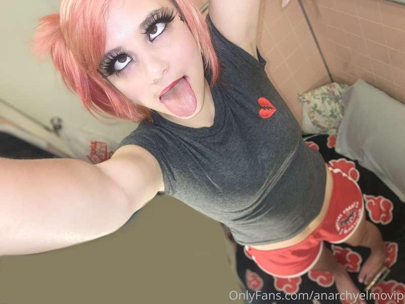 ❤️❤️❤️ feel free to send me any strange content suggestions...