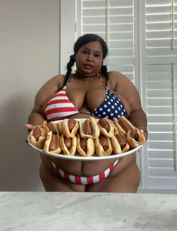 Would you be interested in a casual stuffing video + Q&A ? I..