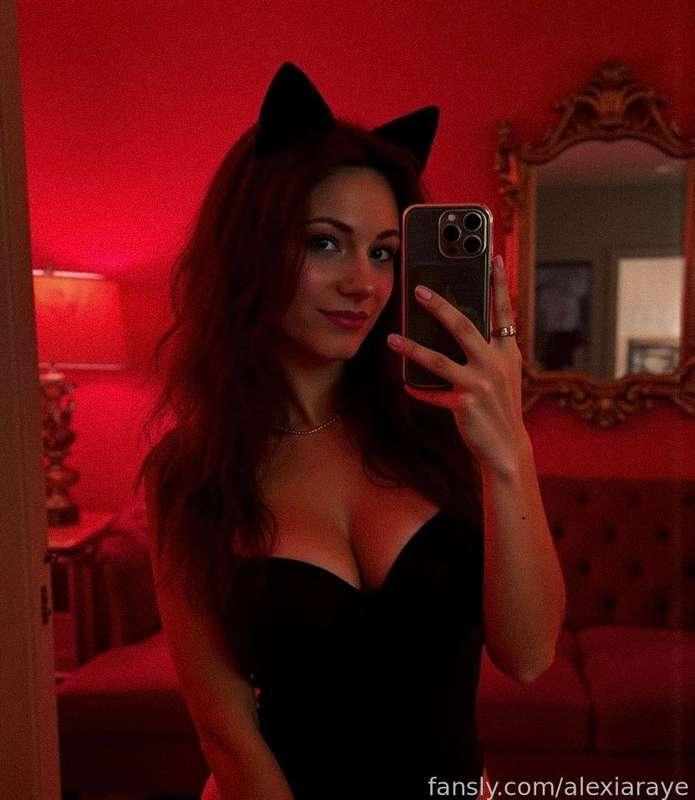🐈‍⬛🖤
#cosplay #catgirl 