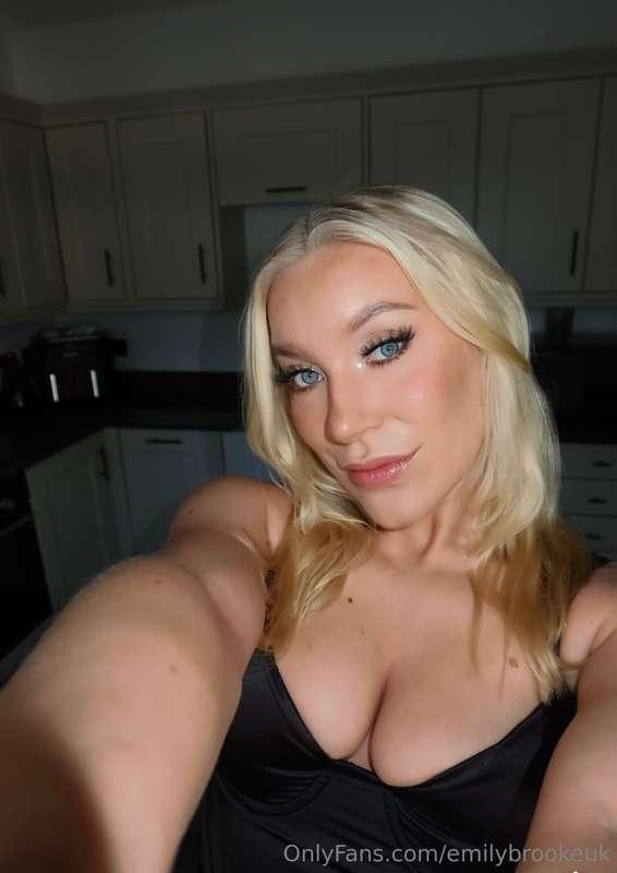 The face you could be emptying your load on..😍🤤