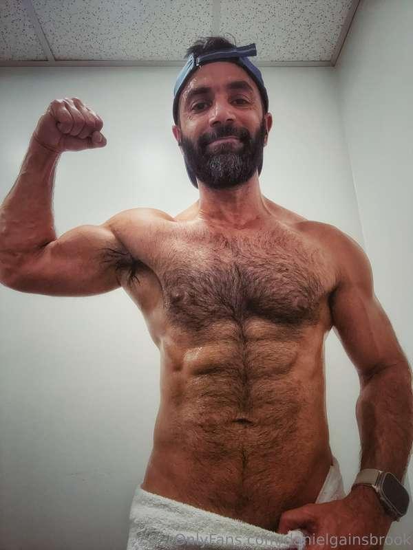 Your friendly neighbourhood, horned up gym Dad