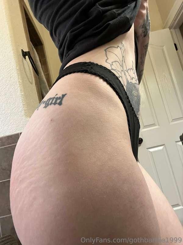 Free sexting in my main page @kadieann666 today only😍