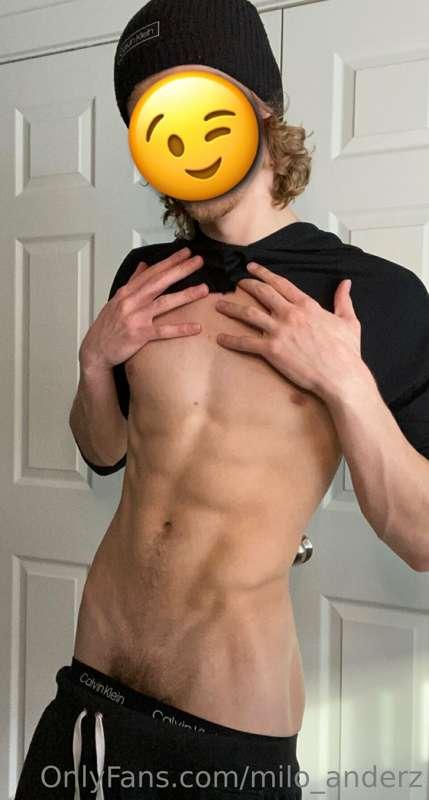 Just posted a LoyaIfans subscriber exclusive featuring 5 FUL..