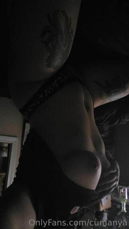 Lil titties matter 💕😛