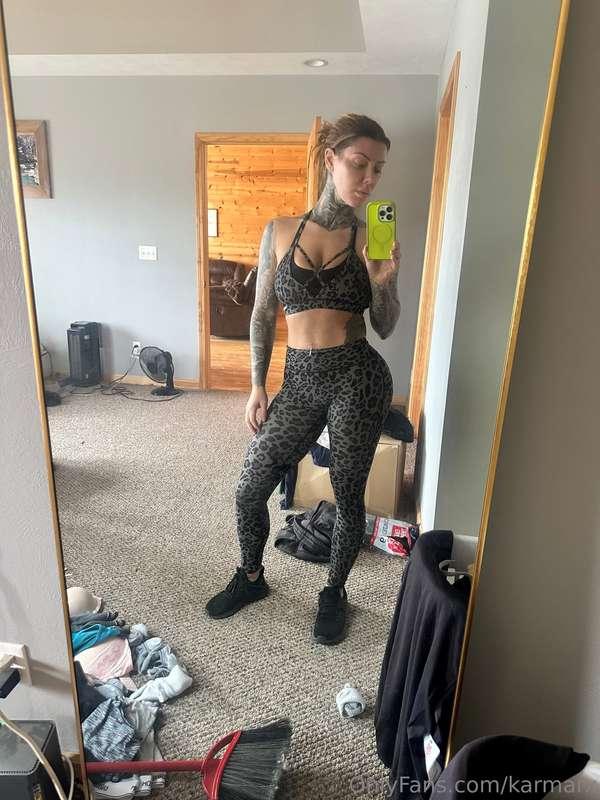 Off to the gym. 