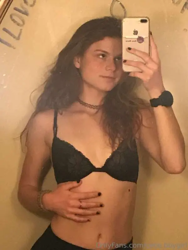 decided to put up some throwback pics from my early onlyfans..