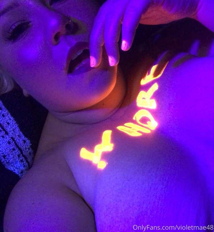 Let me be your whore 💜