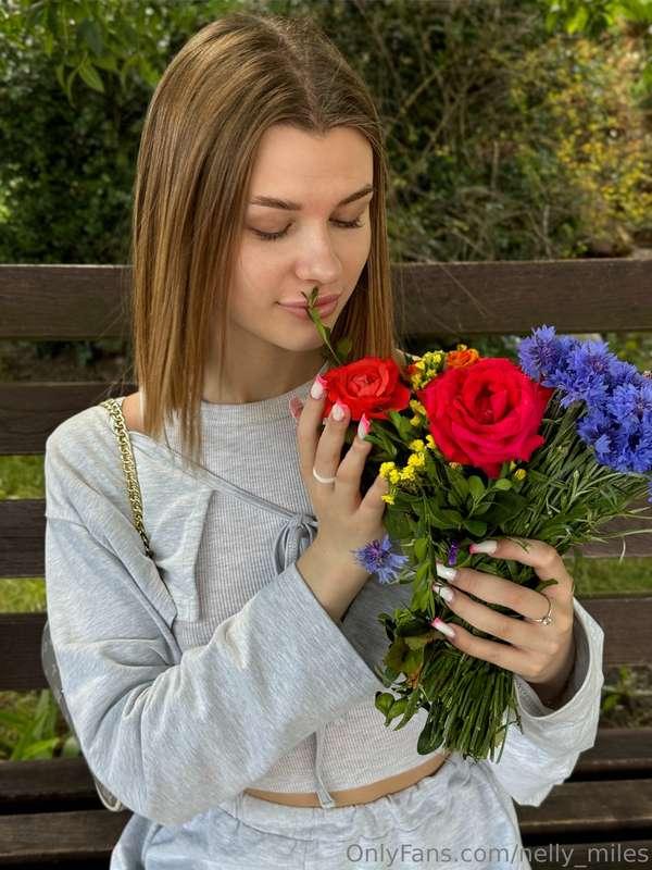 I guess, like most girls, I love flowers. By the way, my fav..