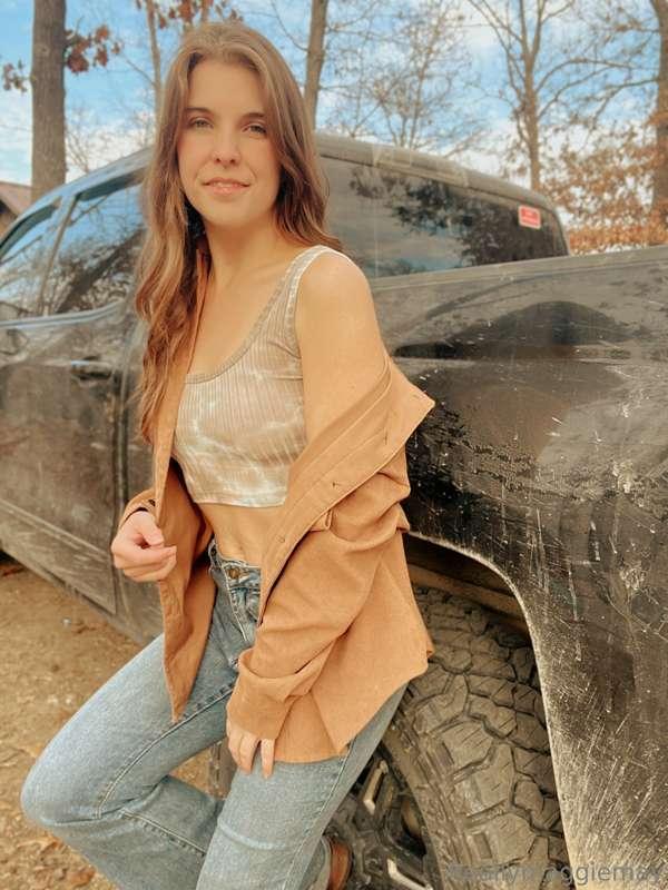 It’s a slow drive on a dirt road kind of day ☀️