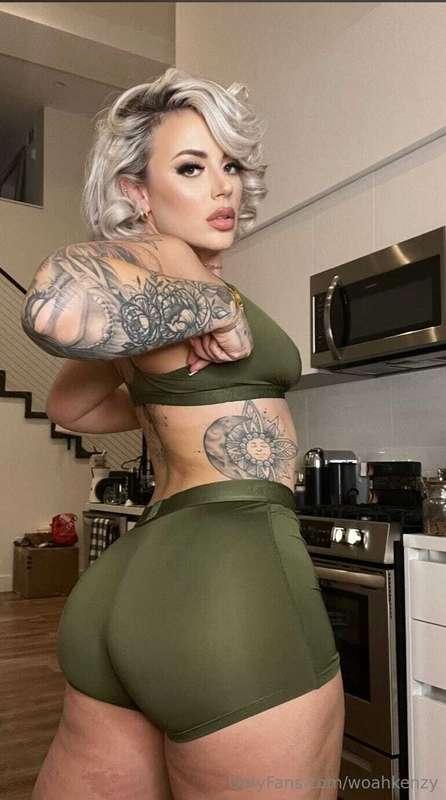Happy Friday!!!! 😈