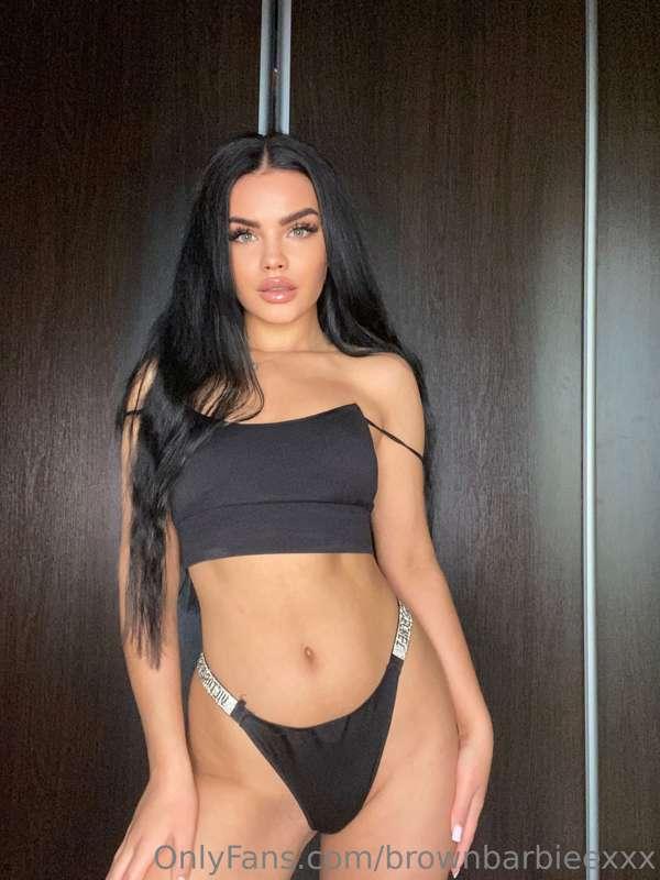 Check out my friend @angelicalena

She JUST started an Onlyf..