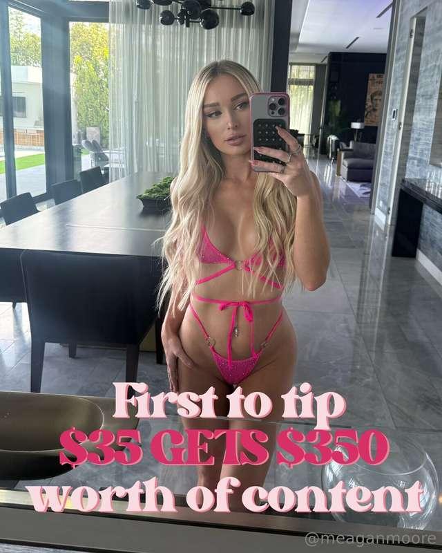 BE THE FIRST ONE!! 😝FIRST TO TIP $35 GETS AN UNCUT NUDE BUND..