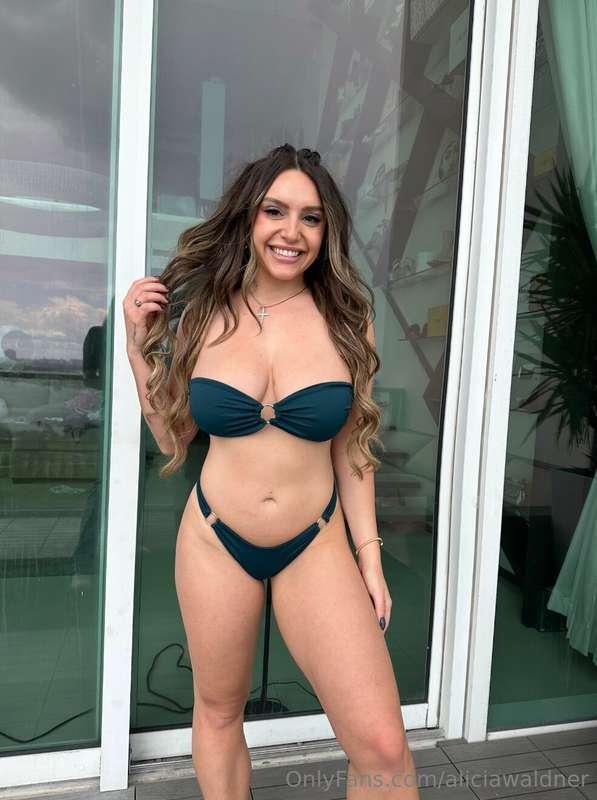 Hows your day going love?