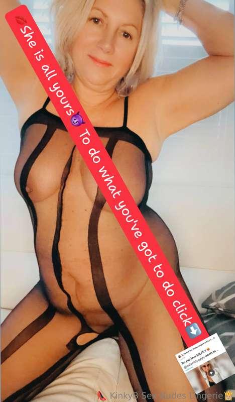 💋She is all yours😈To do what you've got to do click below 👇h..