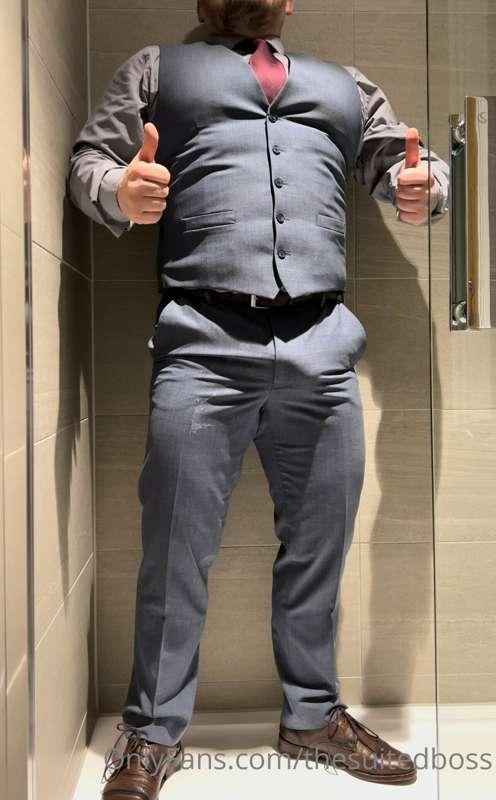 Making a business presentation today, must look the part!
Sw..