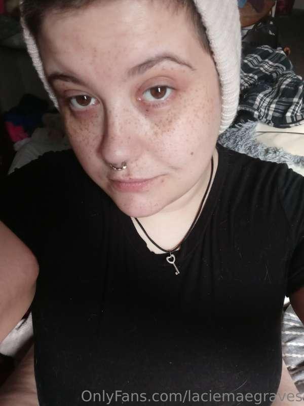 laciemaegraves image #0