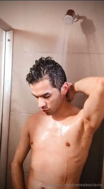 BABY LET'S TAKE A SHOWER TOGETHER, I'LL WAIT FOR YOU...😈💦