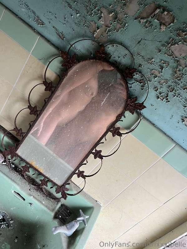 trixxxibelle image #2