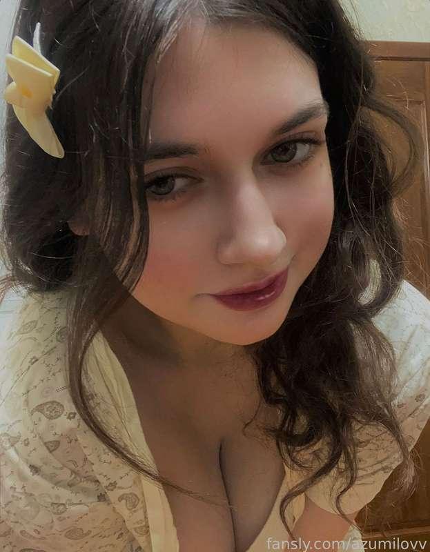 azumilovv image #8