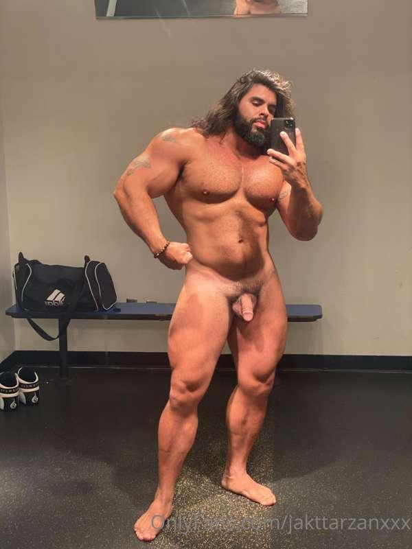 Happy Friday, folks! 🔥😈💪🏼🍆💦