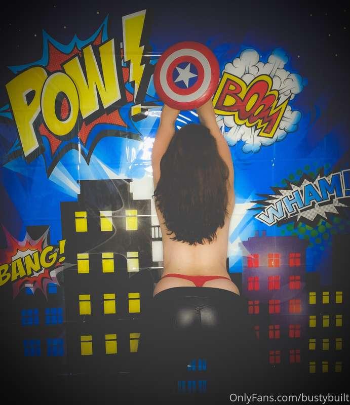 Finished the shield and snapped a few photos for my lovelies..