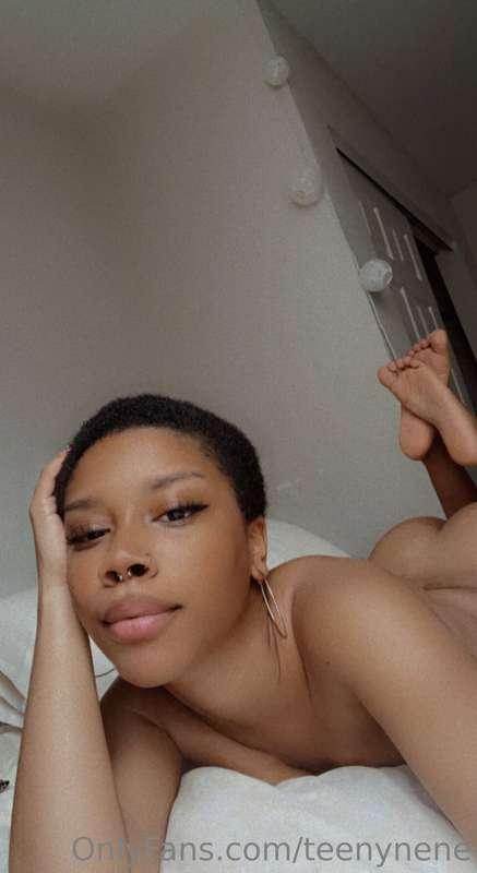 been feeling horny and lonely 🥺 would you keep me company as..