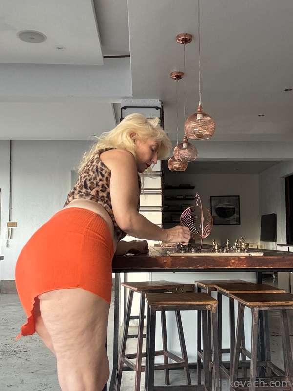 Ready to lose to mommy? Make your move. ♟