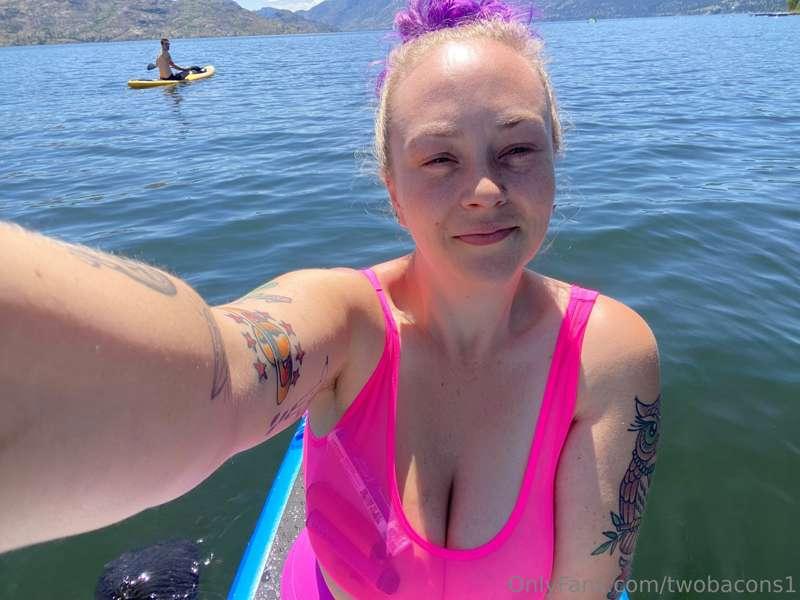 We got some paddle boards 👀 swipe to see boobs 😜