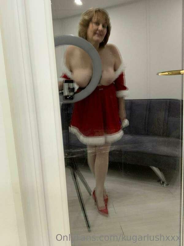 Behind the camera  studio Happy New year my Darlings let hav..