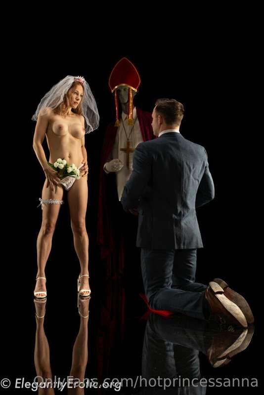 Bet your wedding didn't look like this ha ha
