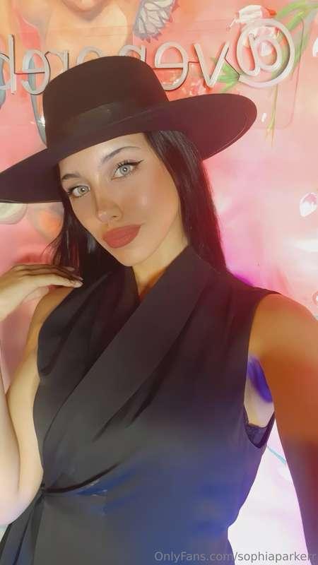 🤠