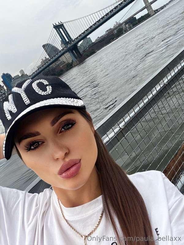 I love traveling.... and I'm looking forward to a new trip🤤